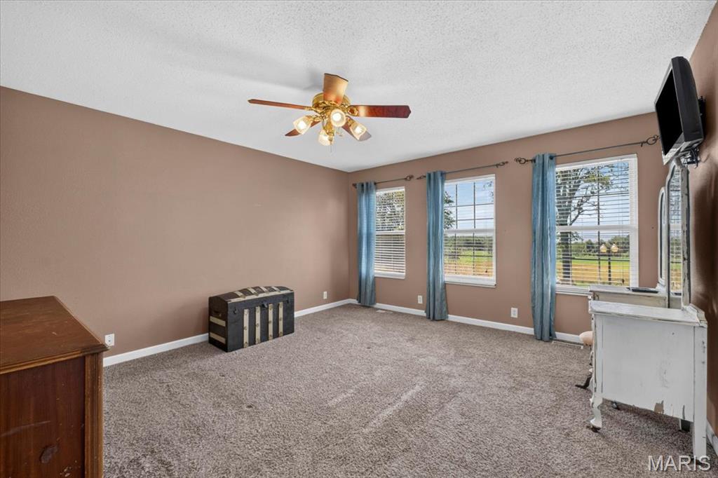 21610 Westview Road Property Photo 12