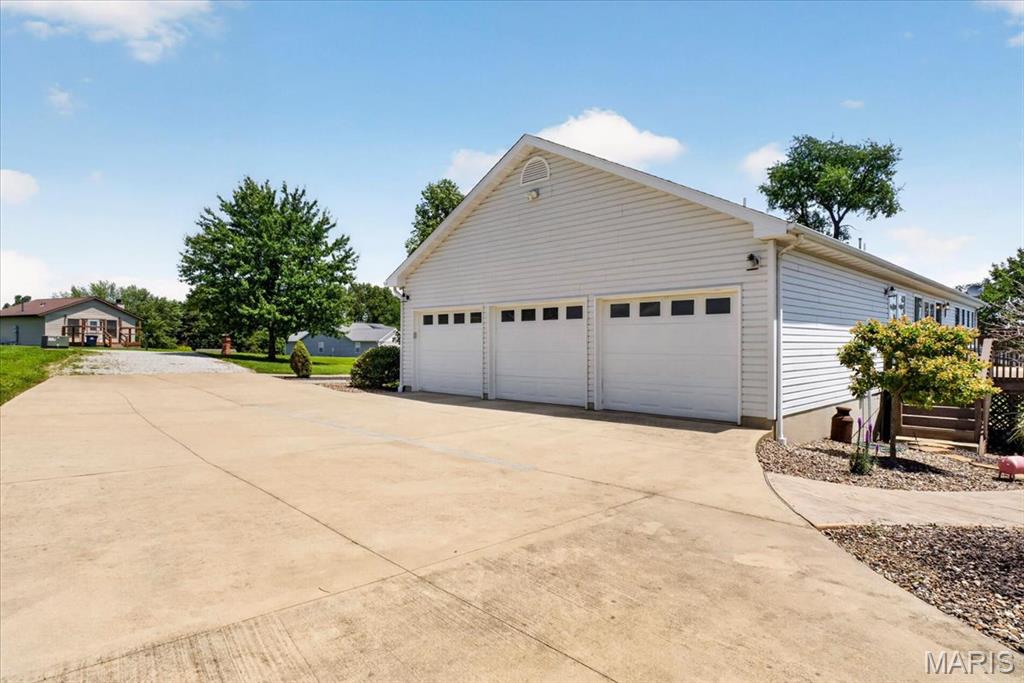 21610 Westview Road Property Photo 35