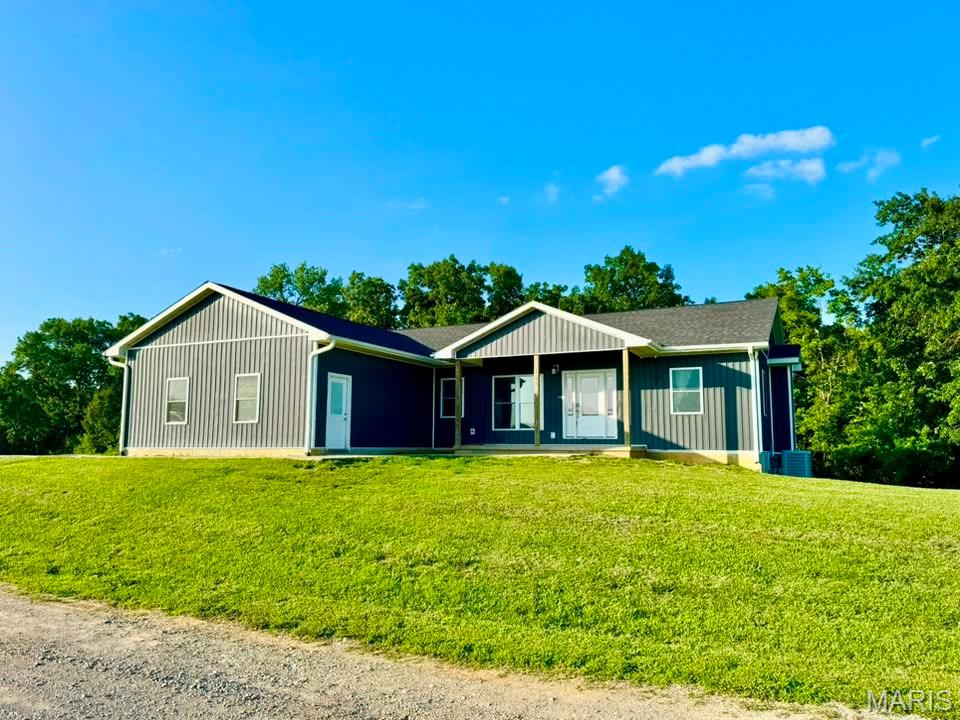 58846 Scotts Lane Property Photo 1