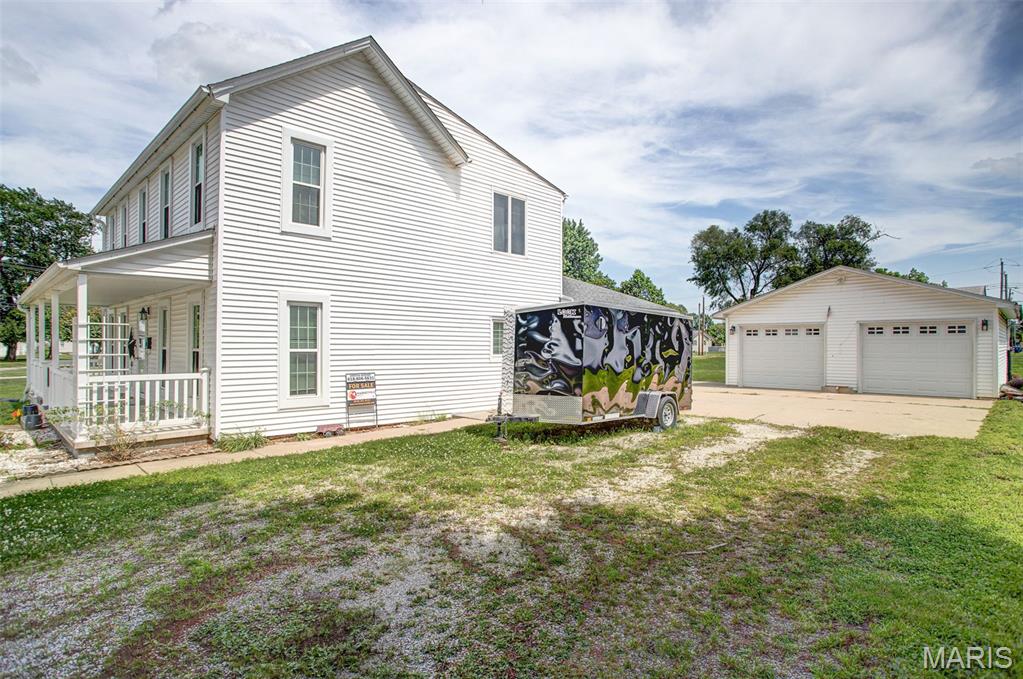 604 E Exchange Street Property Photo 6