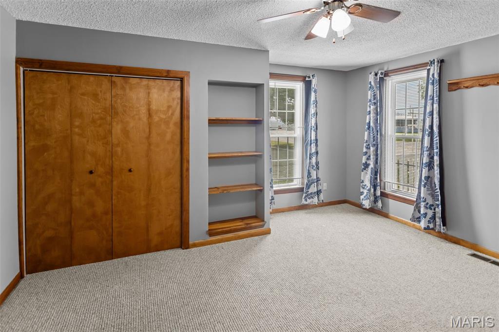 604 E Exchange Street Property Photo 27