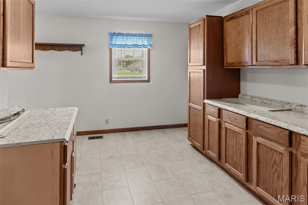 604 E Exchange Street Property Photo 34