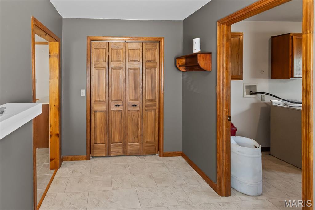 604 E Exchange Street Property Photo 43