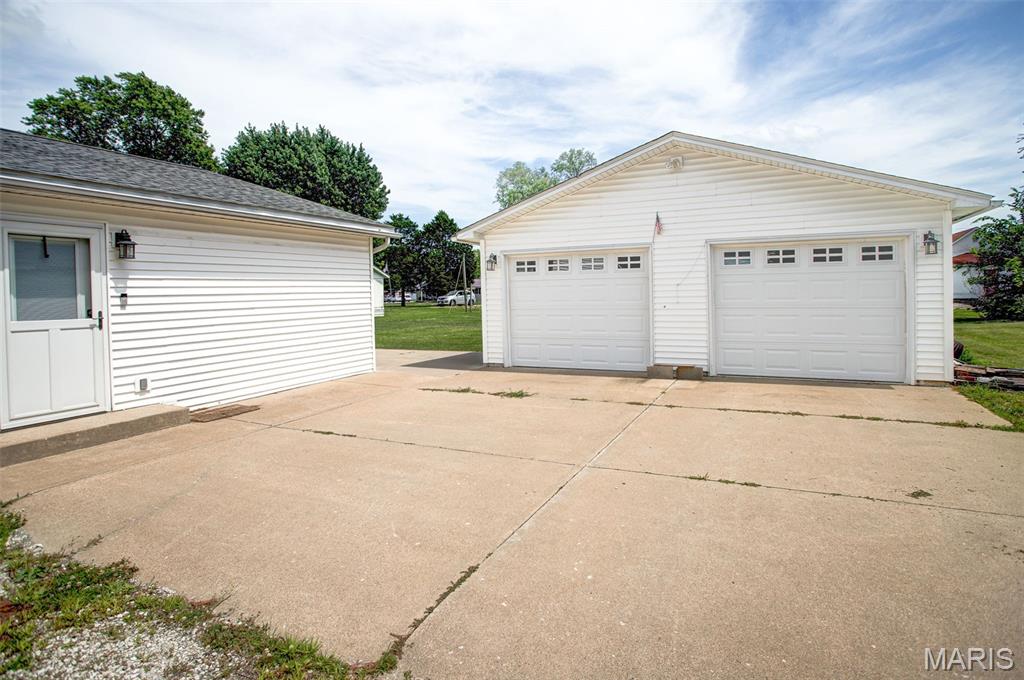 604 E Exchange Street Property Photo 54