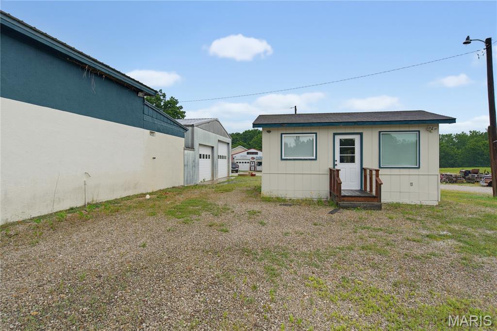 2021 S Westwood Boulevard Property Photo 4