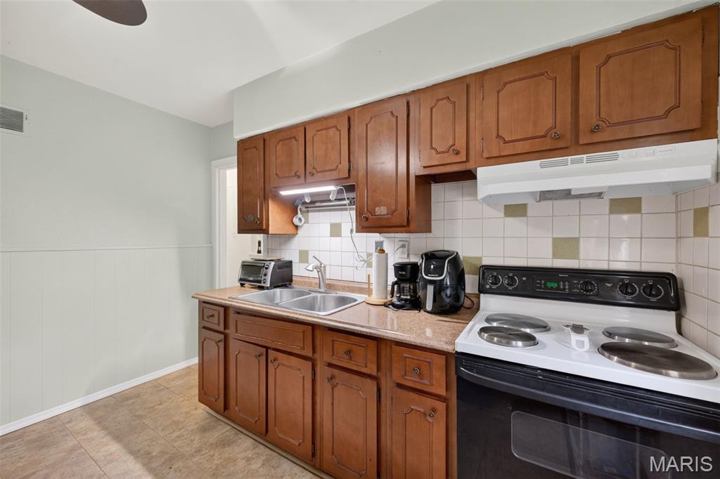 1363 Kroeger Drive Property Photo 17