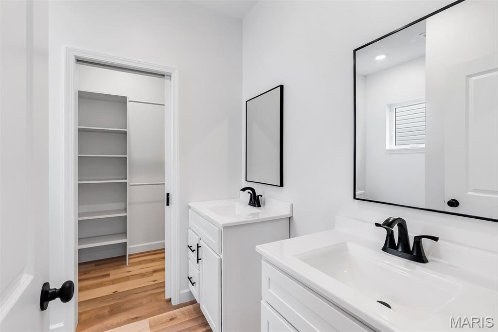 457 Rosedale Terrace Property Photo 20