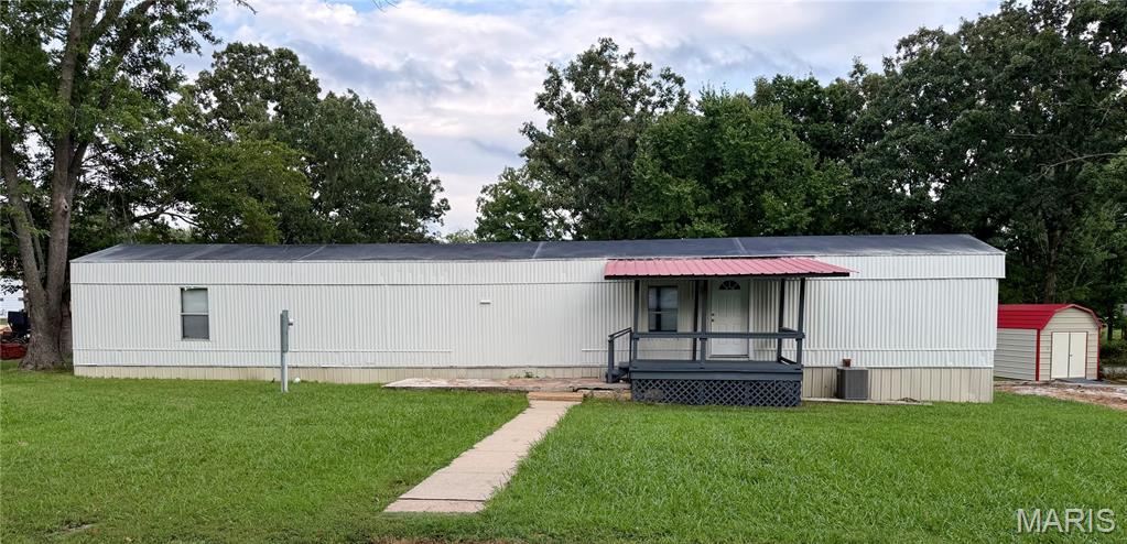 10076 Oakside Road Property Photo 1