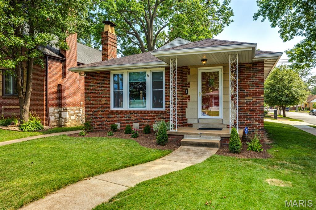 6066 Sutherland Avenue Property Photo 1