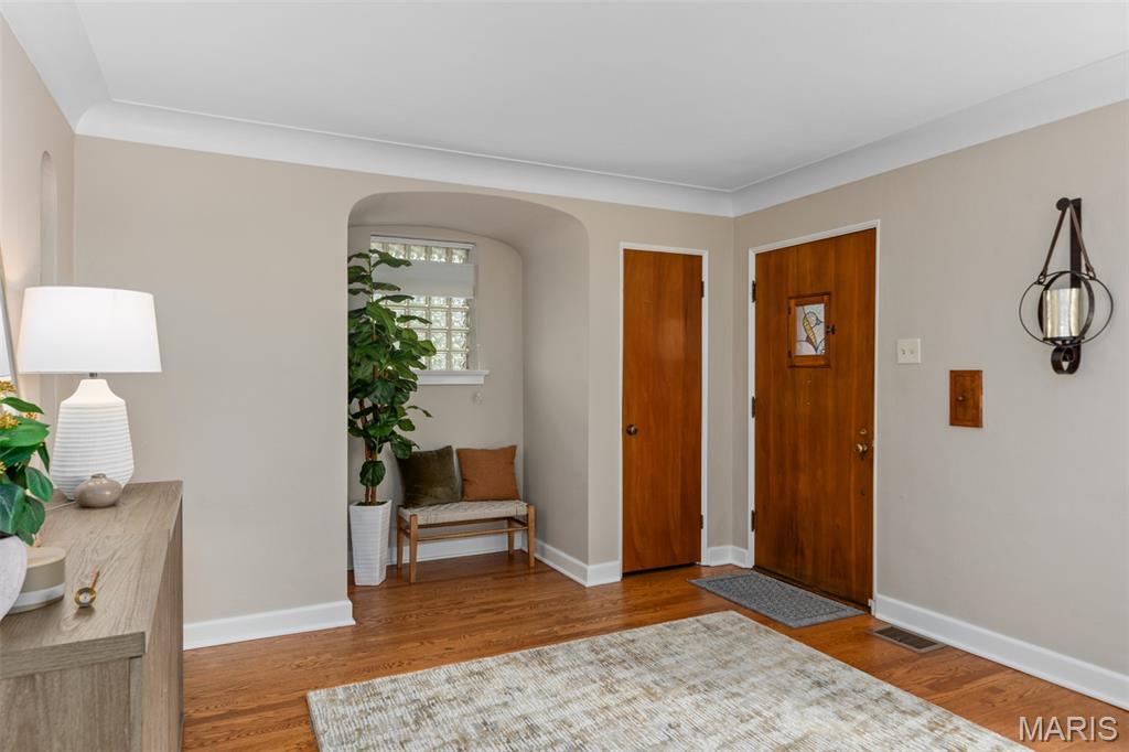 6066 Sutherland Avenue Property Photo 9