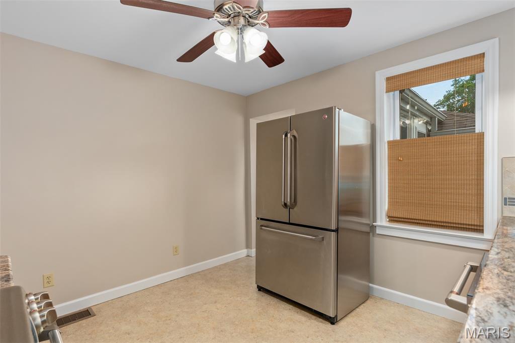 6066 Sutherland Avenue Property Photo 17