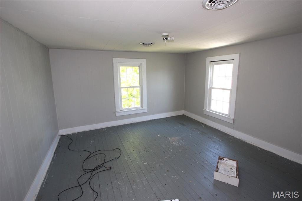 206 N B Street Property Photo 8