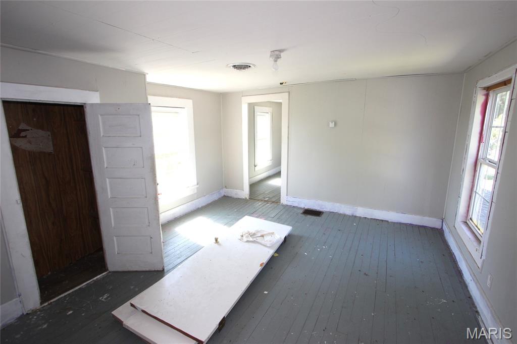 206 N B Street Property Photo 9