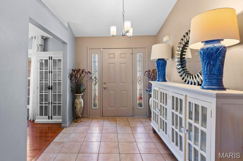 125 Oak Hill Drive Property Photo 3