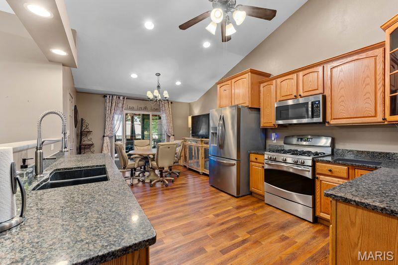 125 Oak Hill Drive Property Photo 8
