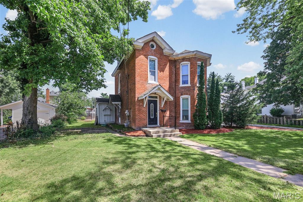 706 Grove Street Property Photo 2