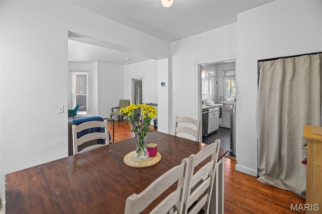 706 Grove Street Property Photo 15
