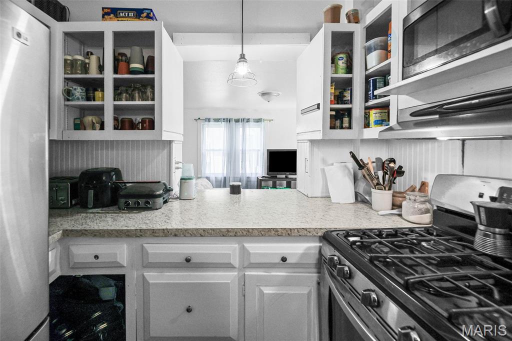 706 Grove Street Property Photo 19