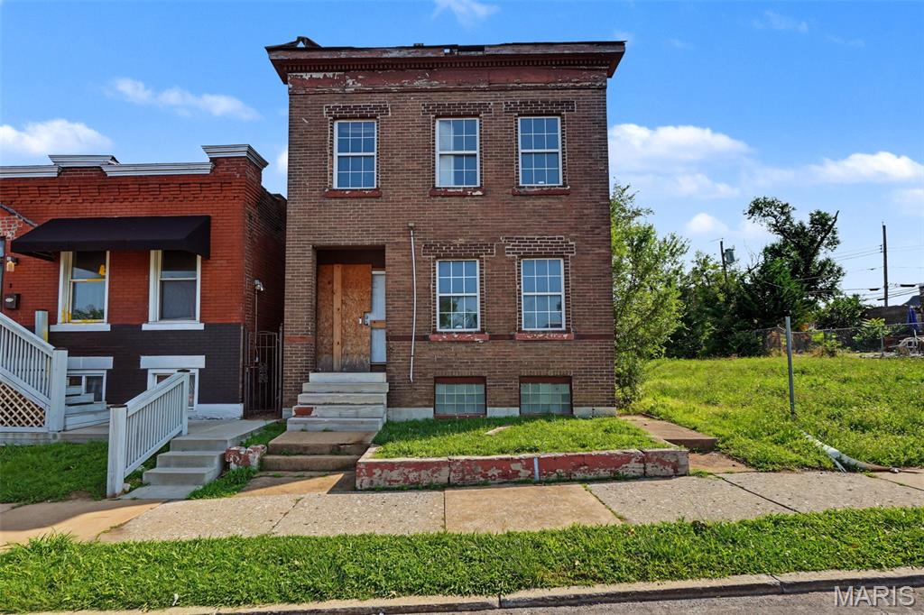 4611 Natural Bridge Avenue Property Photo 1