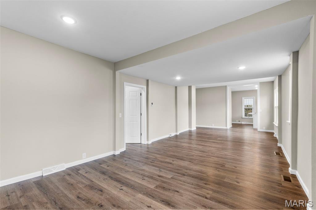 404 E Center Street Property Photo 2
