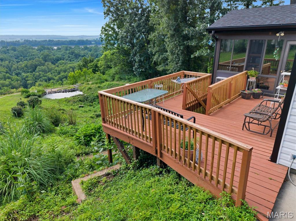7040 Christopher Drive Property Photo 2