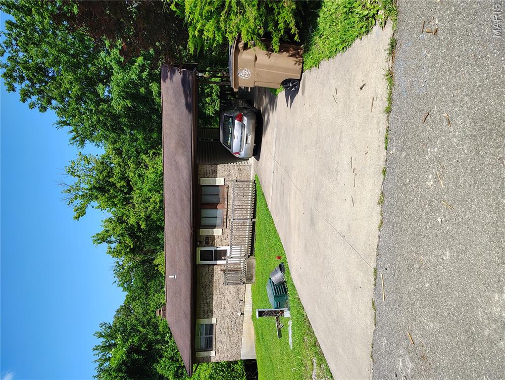 1106 Haddock Street