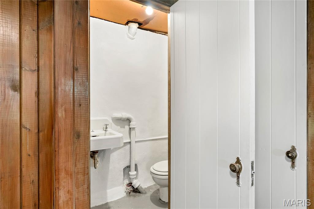 8015 Davis Drive Property Photo 34