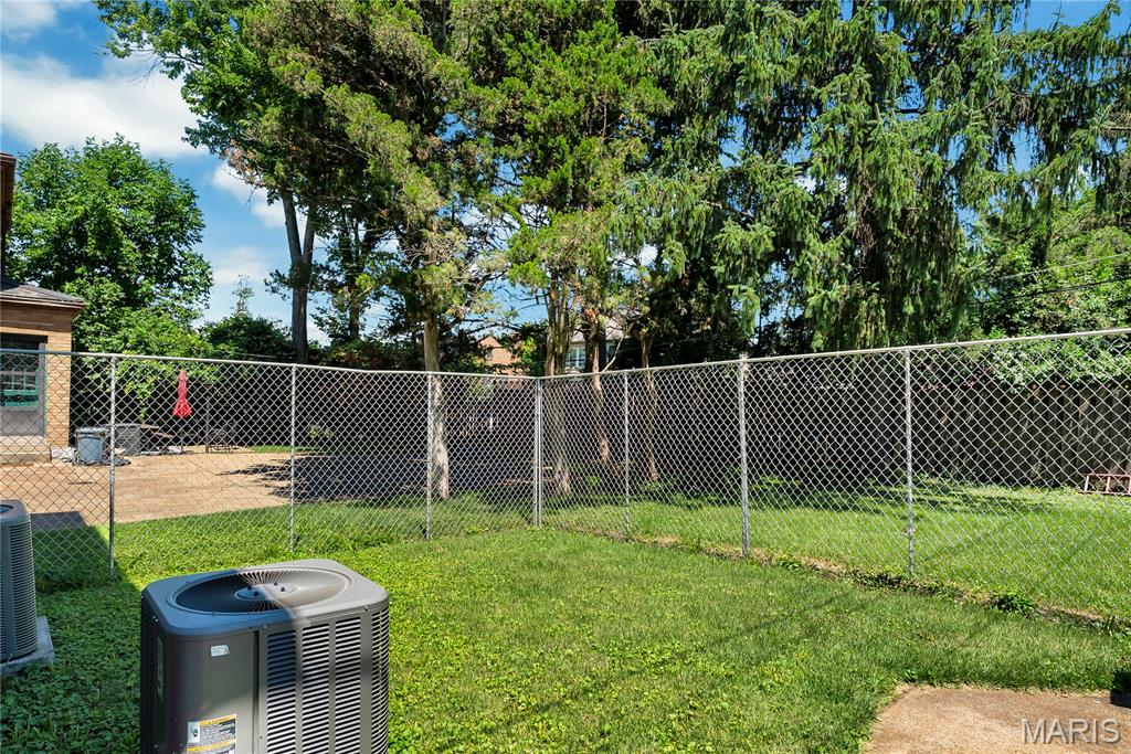8015 Davis Drive Property Photo 36