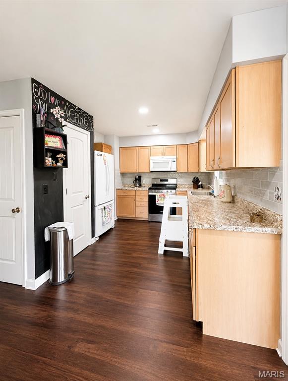 11327 Hwy E Property Photo 19