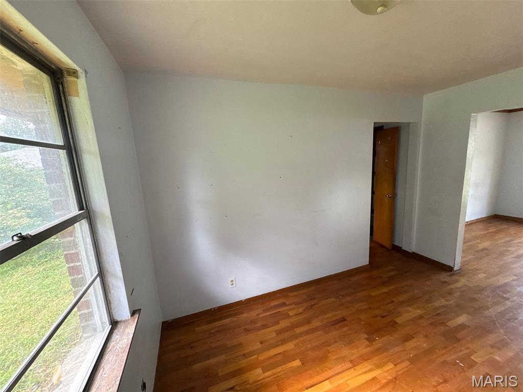 214 S Park Avenue Property Photo 8