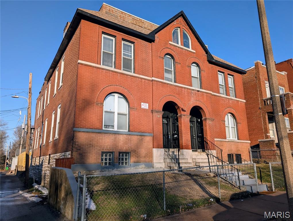 3743 Wisconsin Avenue Property Photo 1