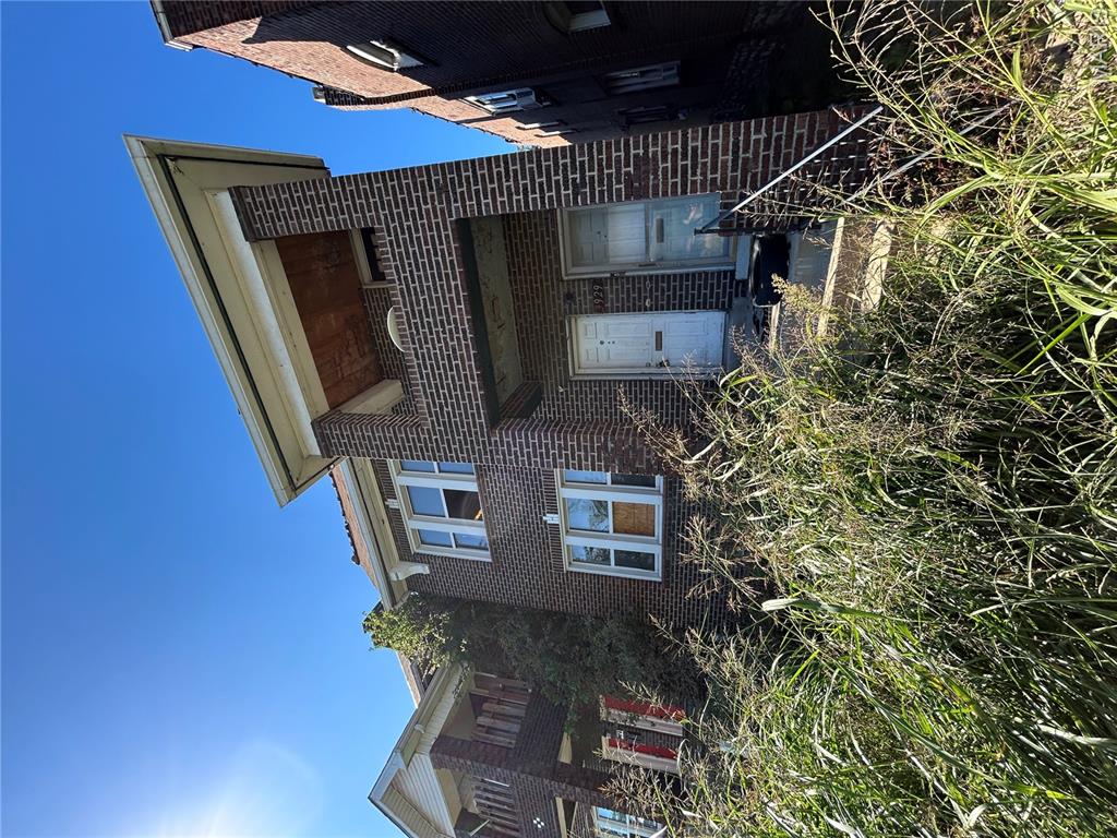3929 N Taylor Avenue Property Photo 1