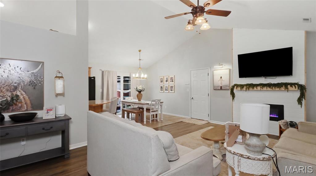 23785 Risen Road Property Photo 4