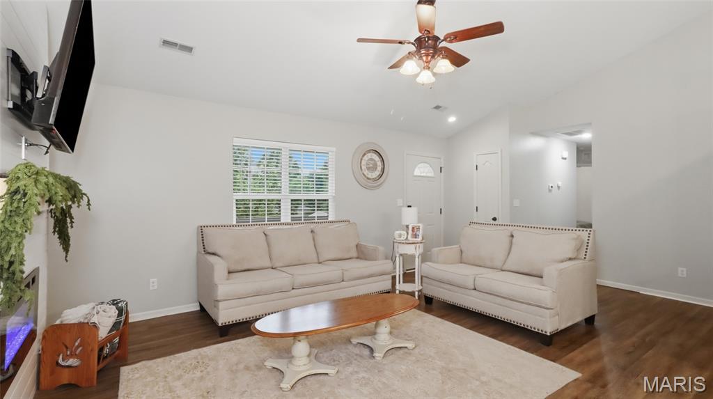 23785 Risen Road Property Photo 6