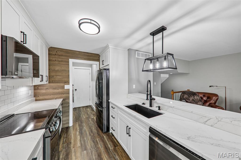 16180 Lea Oak Court Property Photo 1