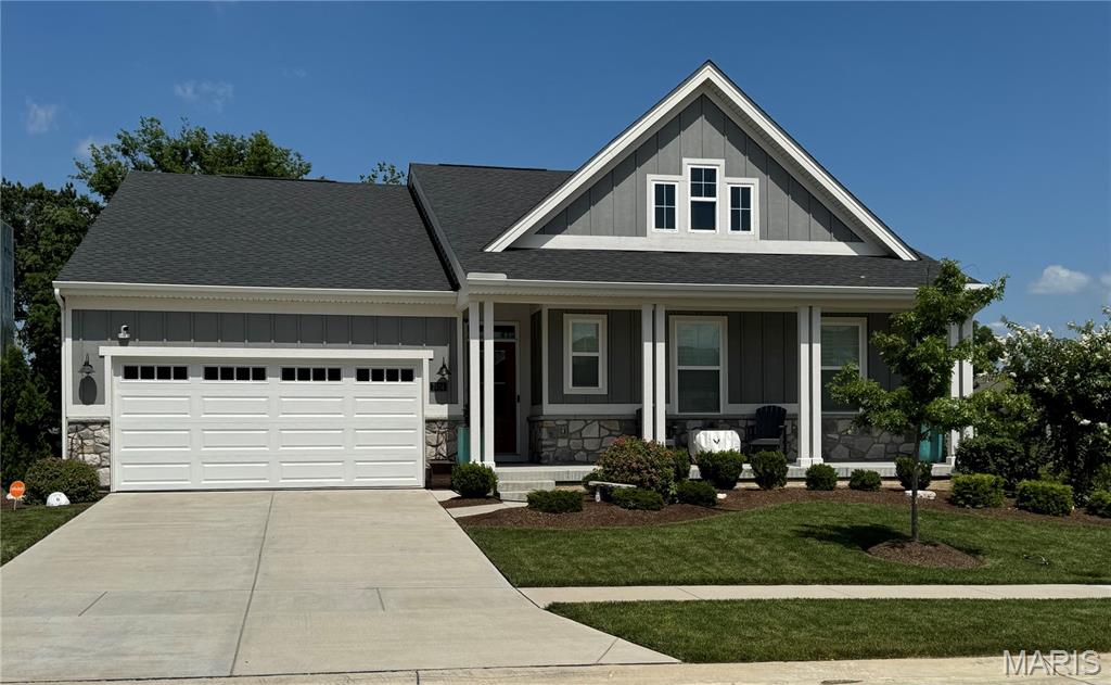 7424 Snowy Owl Court Property Photo 1