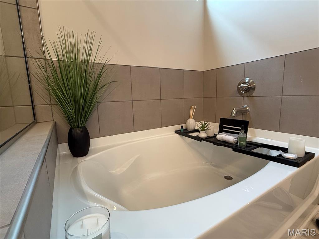 7424 Snowy Owl Court Property Photo 16