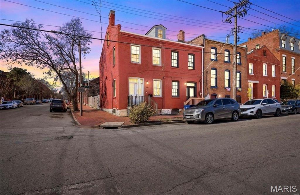 1929 S 9th Street Property Photo 1