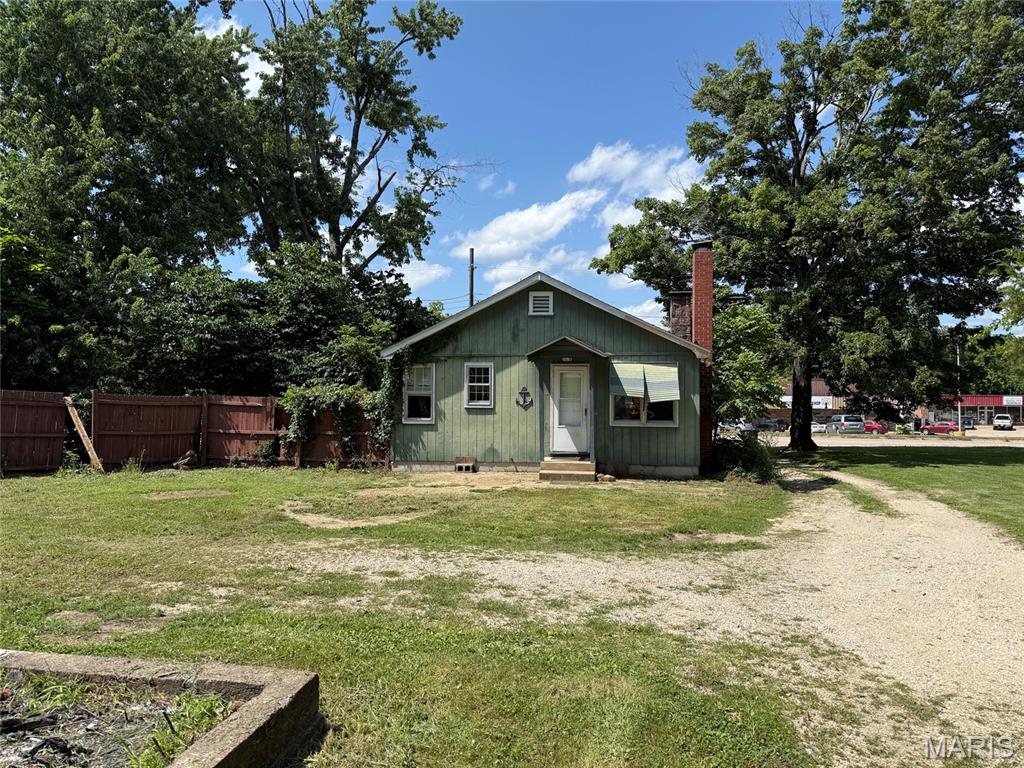 119 Pine Street Property Photo 3