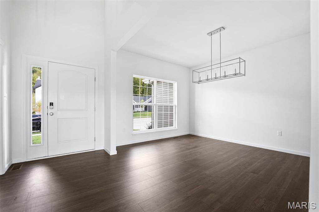 16141 Aurora Court Property Photo 3