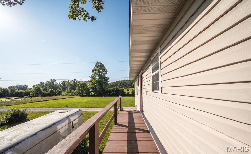 22760 Private Drive 9002 Property Photo 17