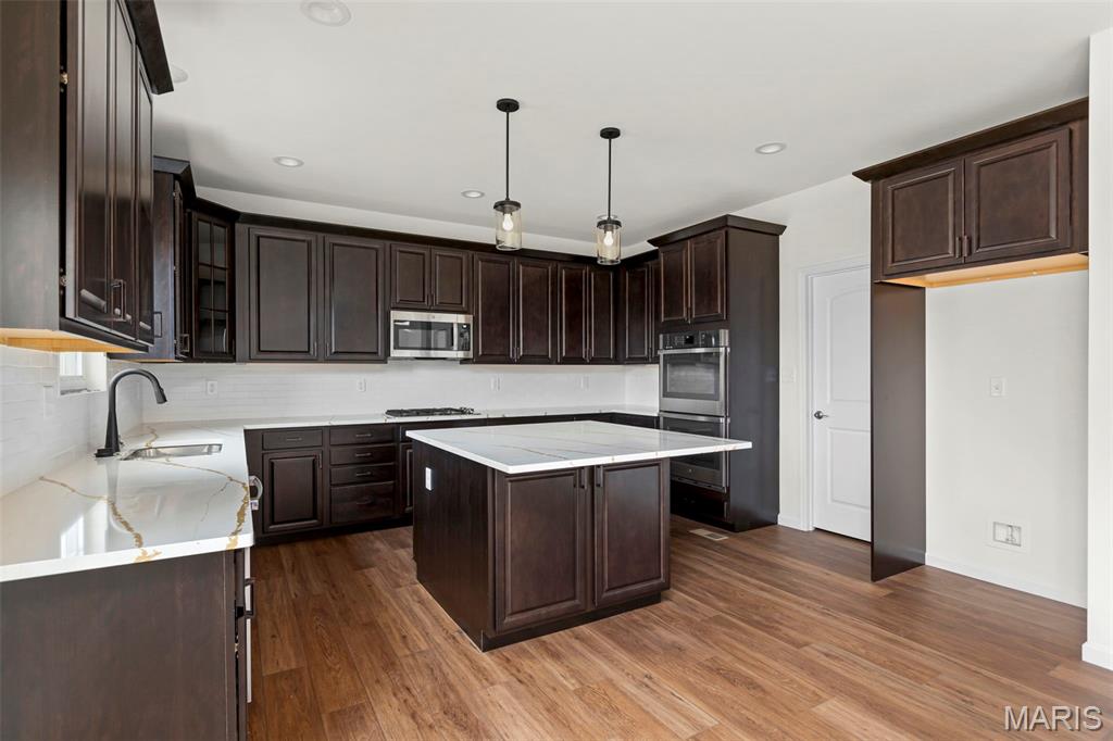 2 Sequoia At Highlands Property Photo 23
