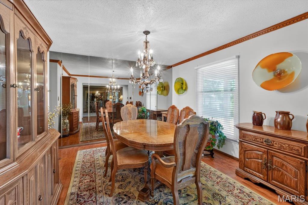 468 Falaise Drive Property Photo 11