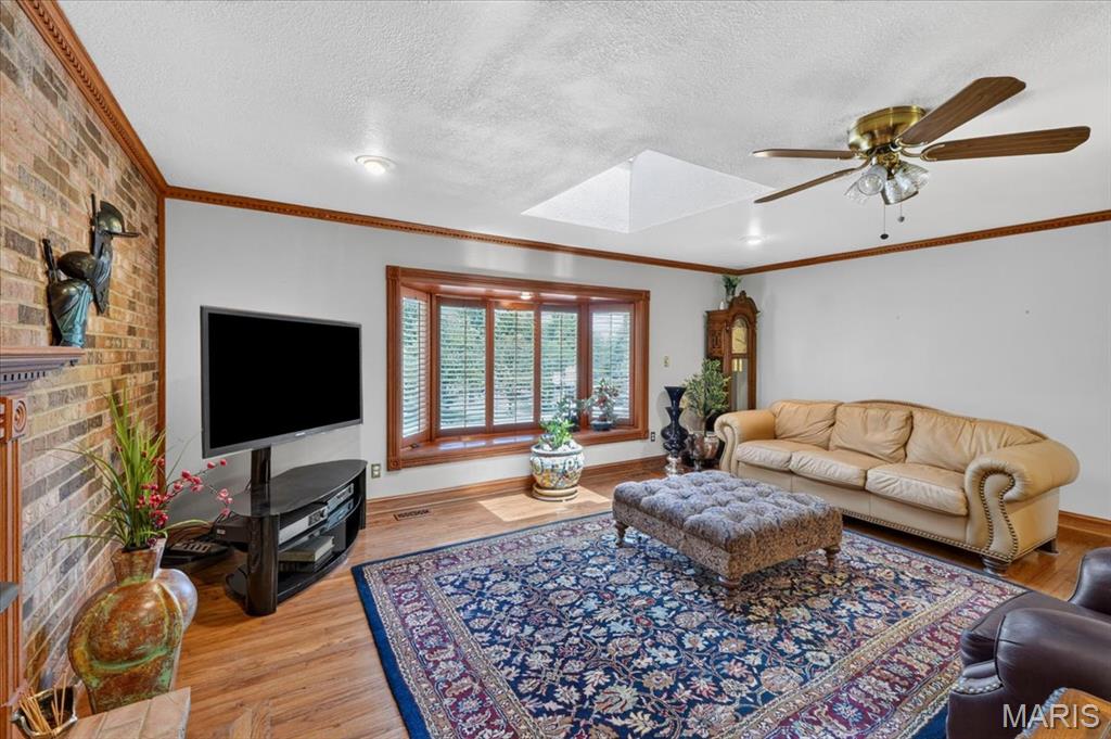 468 Falaise Drive Property Photo 15