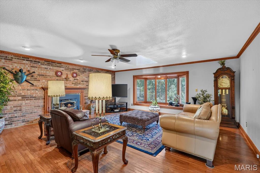 468 Falaise Drive Property Photo 17