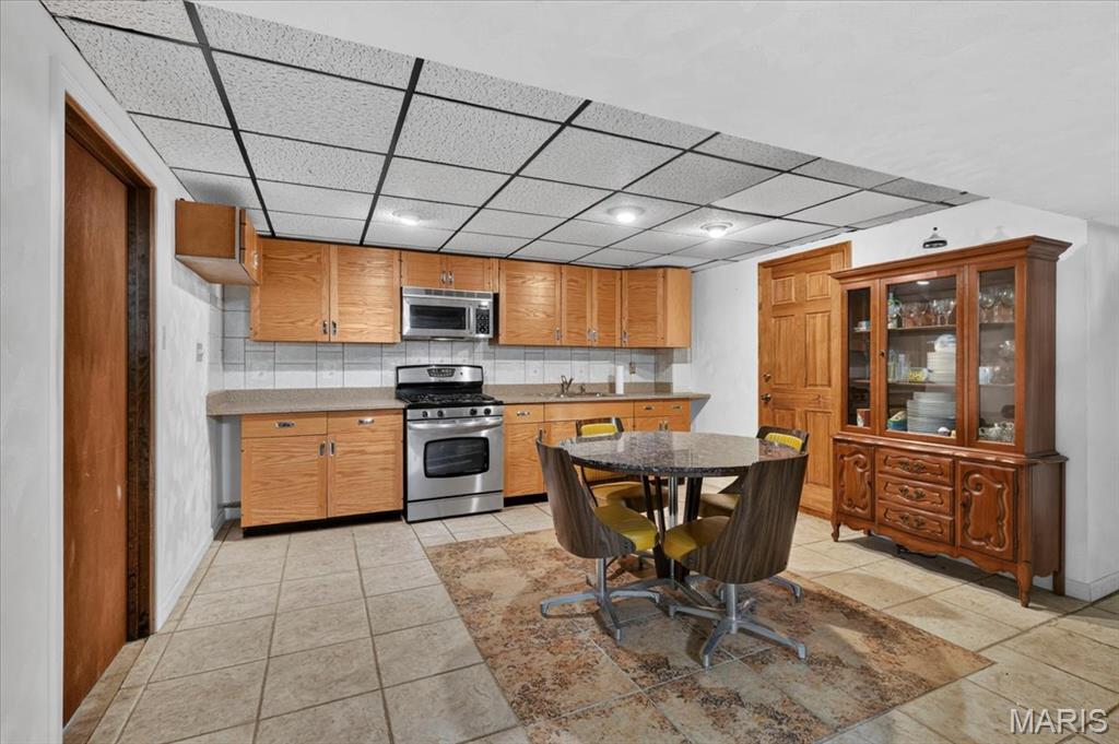 468 Falaise Drive Property Photo 40