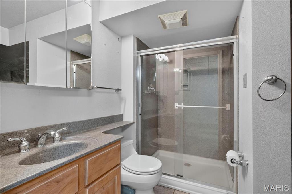 468 Falaise Drive Property Photo 44