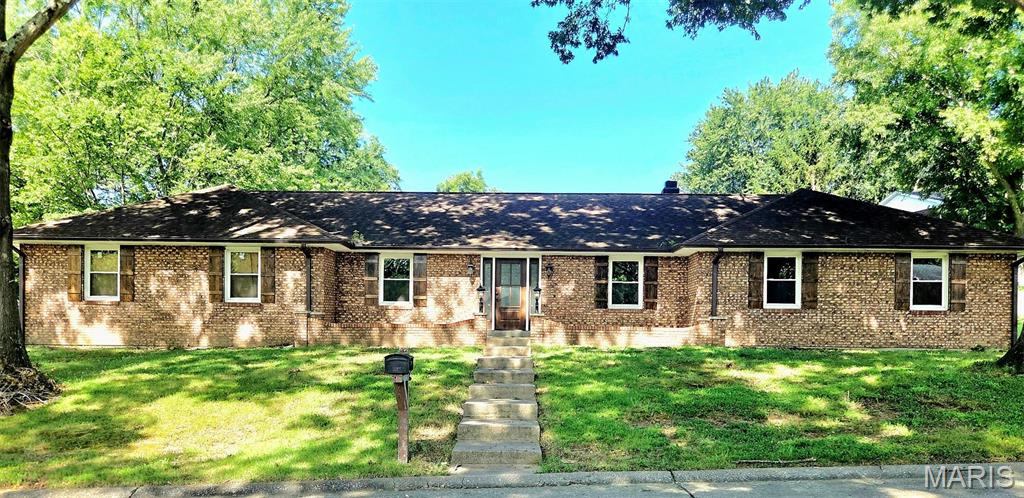 611 La Petitte Court Property Photo 1