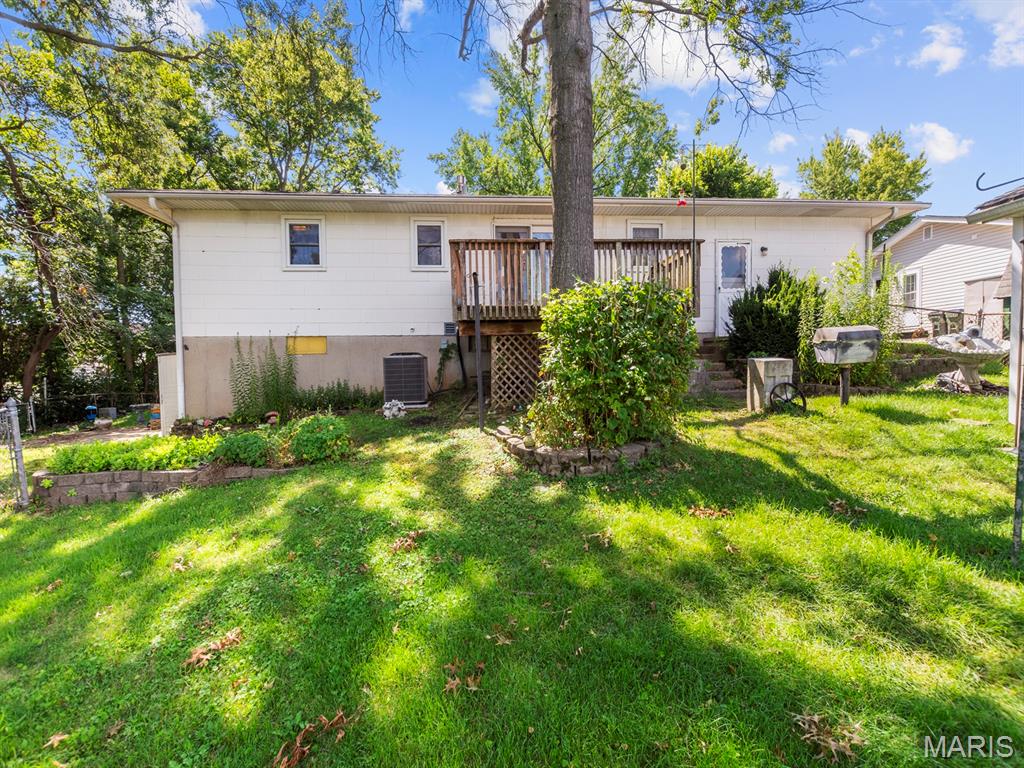205 Gardner Street Property Photo 3