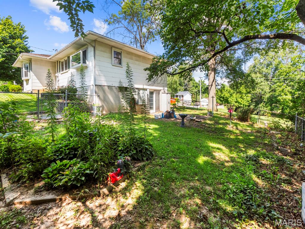 205 Gardner Street Property Photo 7